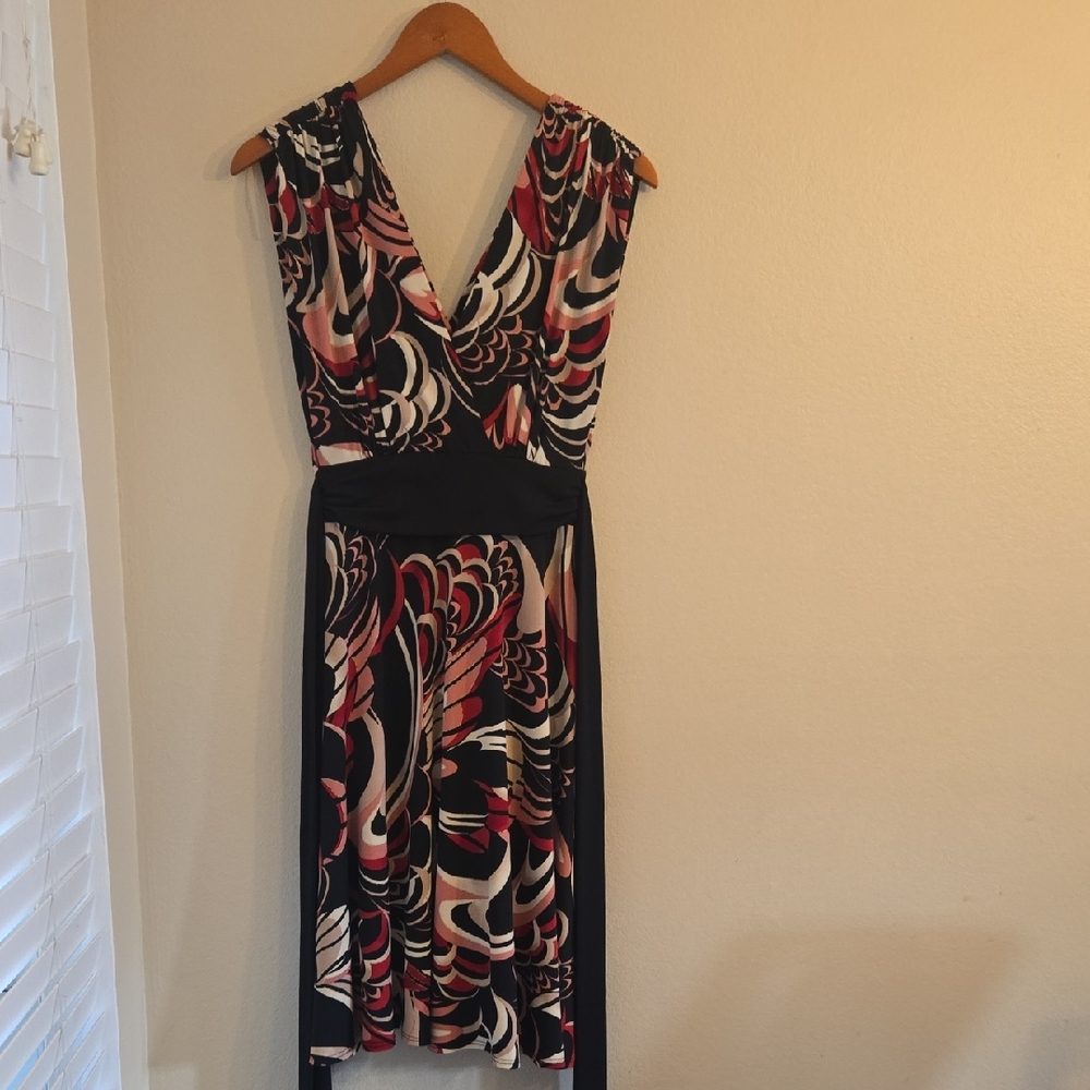 Vibrant, Multicolor Retro V-Neck Knee Length Dress, Size Medium
